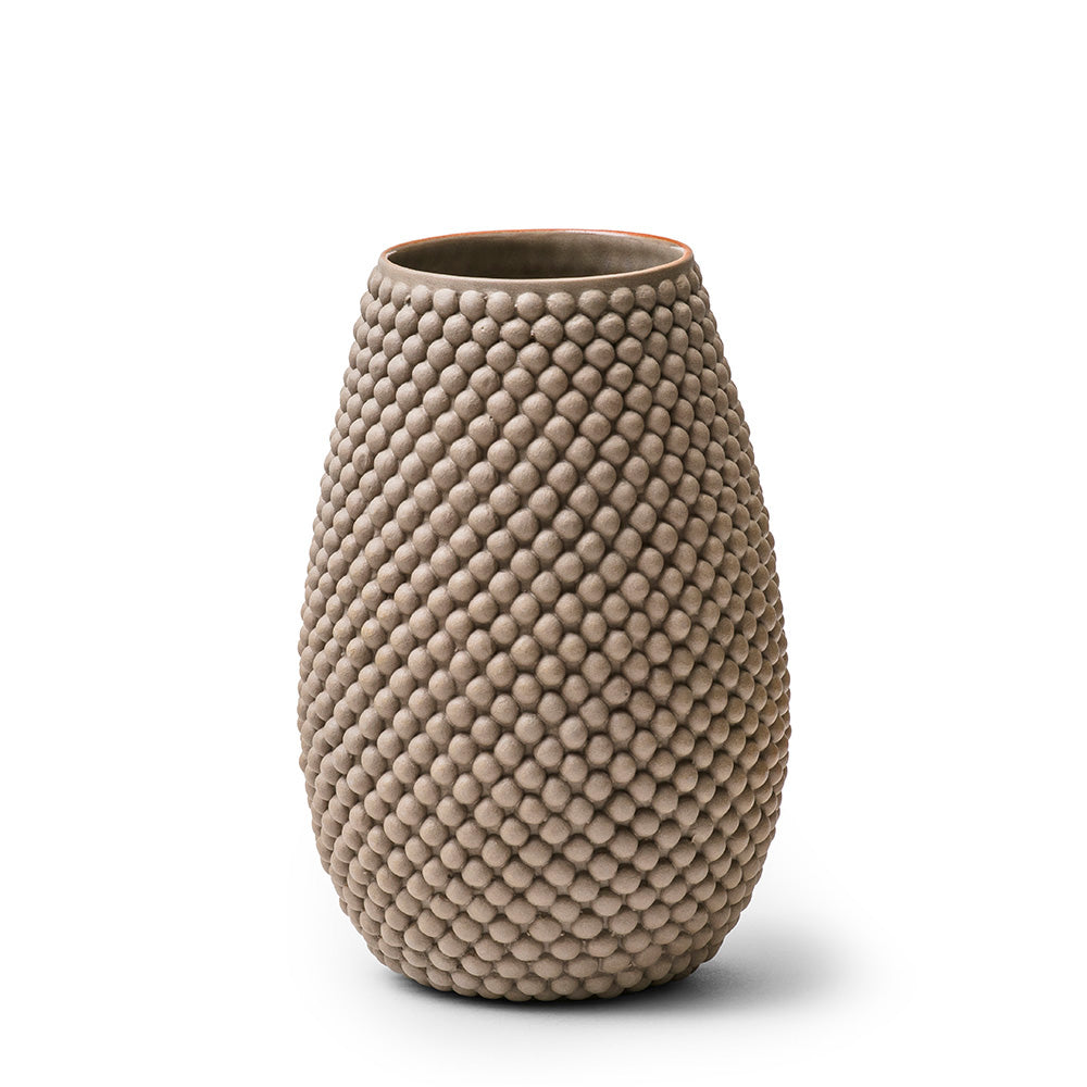 Brun vase med bobler med mat glasur, 18 cm høj, håndlavet og designet af Louise Heisel