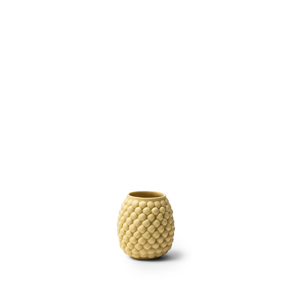 Gul vase 6,5 cm, med bobler., håndlavet og designet af Louise Heisel