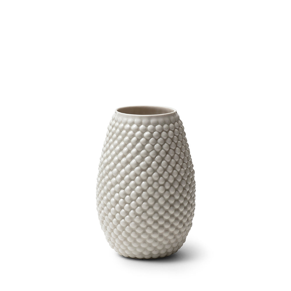 Hvid vase 13 cm, med bobler og blank glasur, håndlavet og designet af Louise Heisel